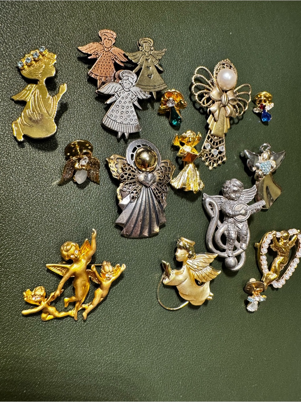 Vintage Angel Brooch & Pin Lot – Gold Tone, Silver Tone & Rhinestone Angels - Picture 2 of 10